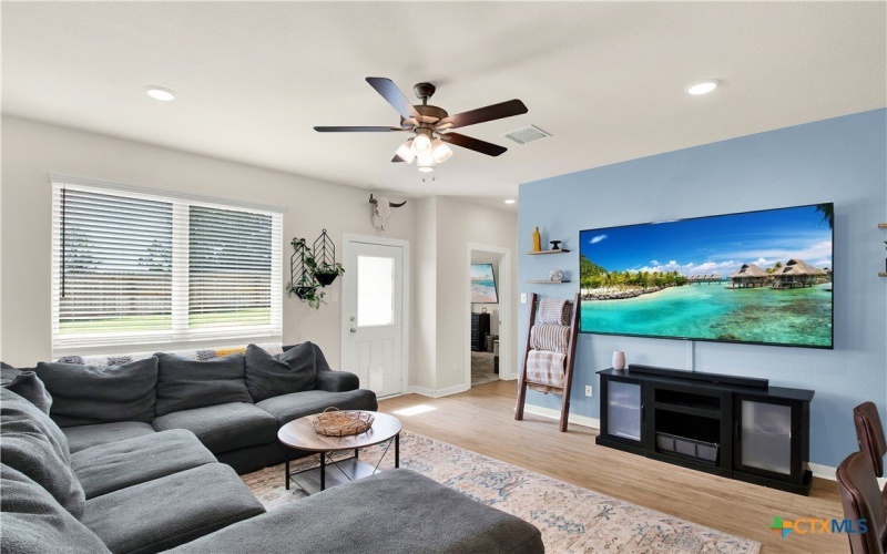 301 State Loop, Troy, TX 76579, 3 Bedrooms Bedrooms, ,2 BathroomsBathrooms,Residential,For Sale,301 State Loop,0,586079