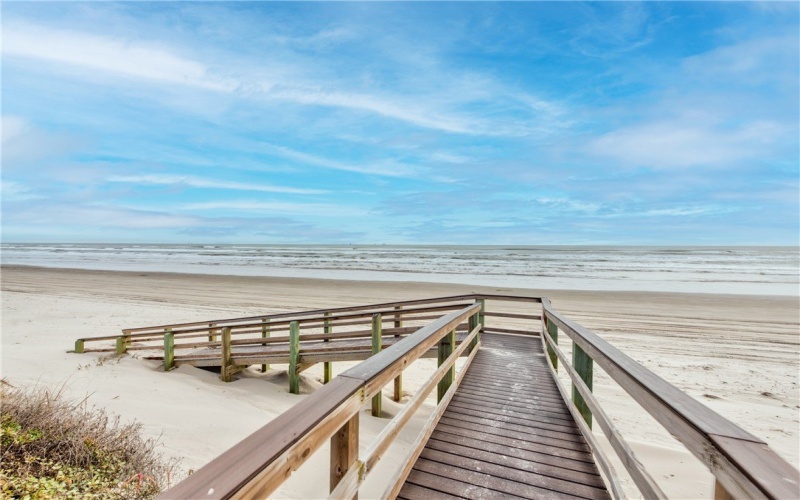 7538 La Concha Boulevard, Port Aransas, TX 78373, 4 Bedrooms Bedrooms, ,2 BathroomsBathrooms,Residential,For Sale,7538 La Concha Boulevard,461831