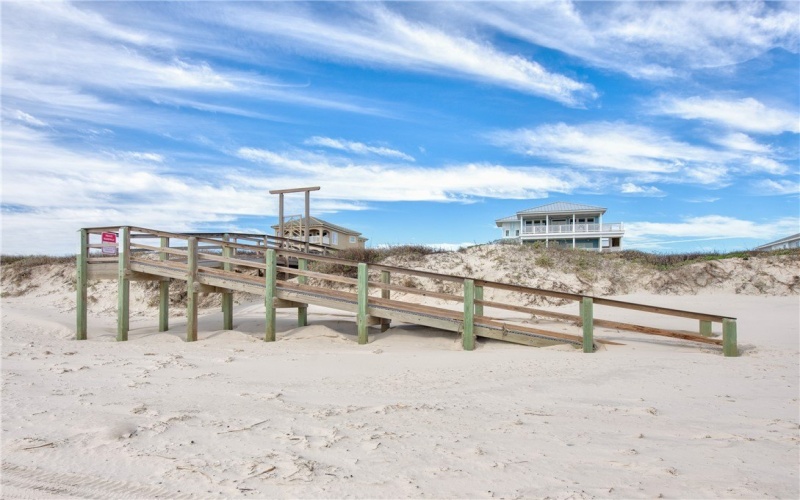 7538 La Concha Boulevard, Port Aransas, TX 78373, 4 Bedrooms Bedrooms, ,2 BathroomsBathrooms,Residential,For Sale,7538 La Concha Boulevard,461831