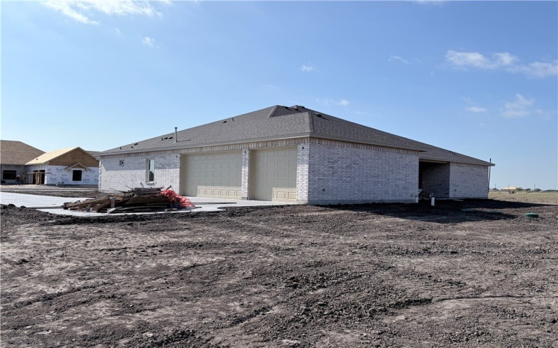 722 Mama Fefi Drive, Corpus Christi, TX 78414, 5 Habitaciones Habitaciones , ,3 BañosBaños,Residential,En Venta,722 Mama Fefi Drive,0,461852