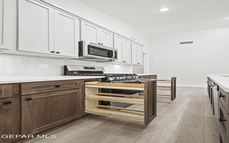 15157 Ambition Avenue, El Paso, TX 79938, 4 Habitaciones Habitaciones , ,2 BañosBaños,Residential,En Venta,15157 Ambition Avenue,926139