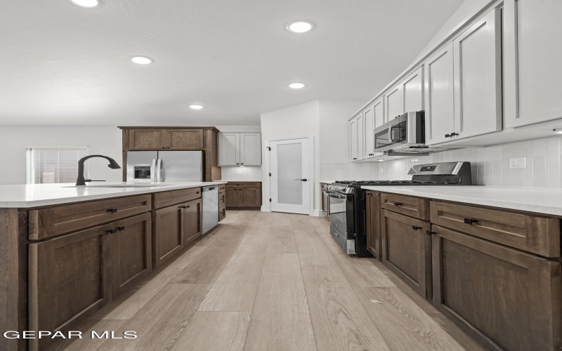 15157 Ambition Avenue, El Paso, TX 79938, 4 Habitaciones Habitaciones , ,2 BañosBaños,Residential,En Venta,15157 Ambition Avenue,926139