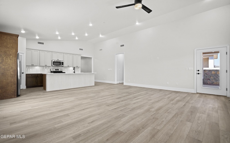 15157 Ambition Avenue, El Paso, TX 79938, 4 Habitaciones Habitaciones , ,2 BañosBaños,Residential,En Venta,15157 Ambition Avenue,926139