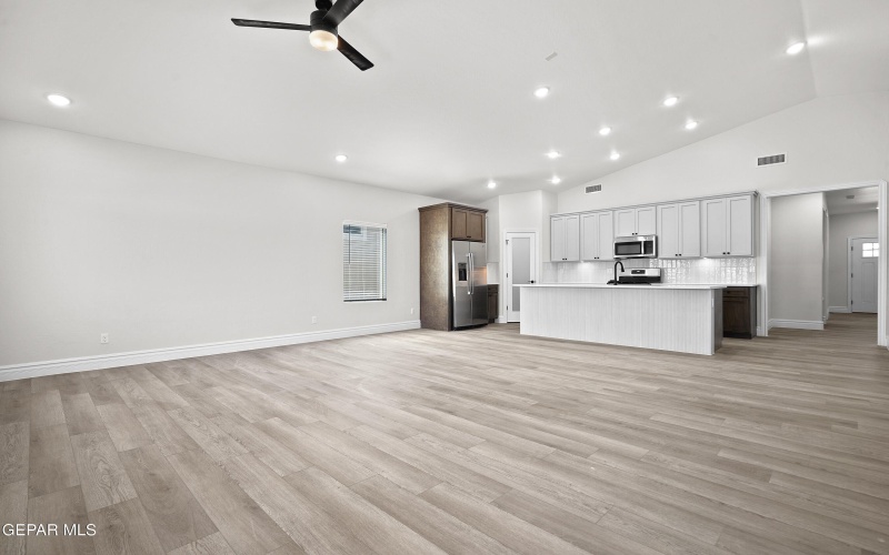 15157 Ambition Avenue, El Paso, TX 79938, 4 Habitaciones Habitaciones , ,2 BañosBaños,Residential,En Venta,15157 Ambition Avenue,926139