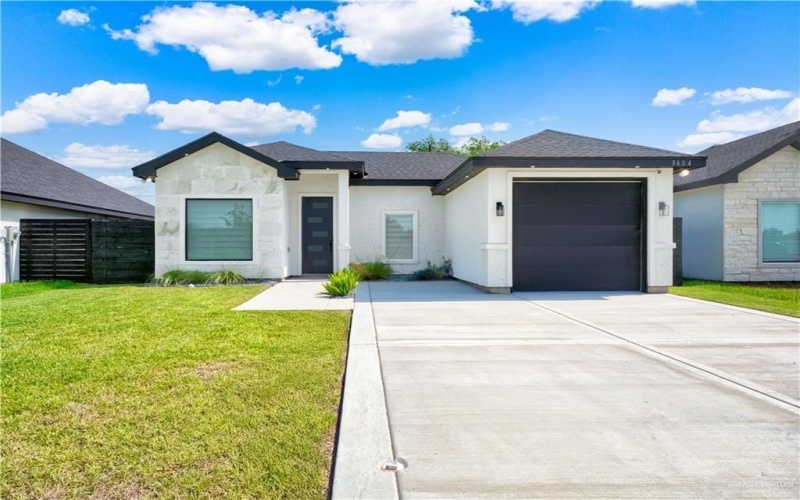 3604 E Diamondhead Avenue, Alton, TX 78573, 3 Habitaciones Habitaciones , ,2 BañosBaños,Residential,En Venta,3604 E Diamondhead Avenue,474295