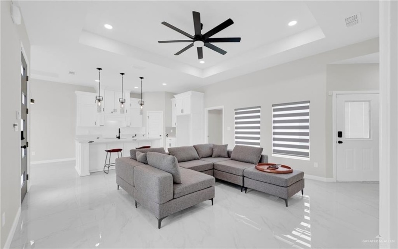3604 E Diamondhead Avenue, Alton, TX 78573, 3 Habitaciones Habitaciones , ,2 BañosBaños,Residential,En Venta,3604 E Diamondhead Avenue,474295