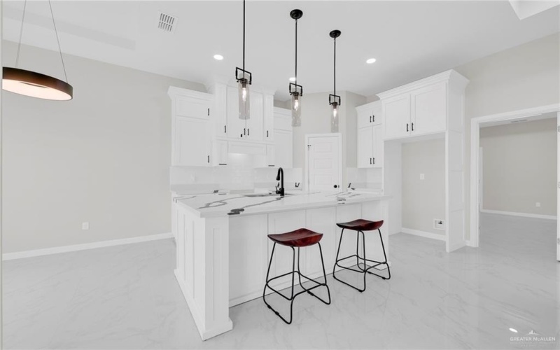 3604 E Diamondhead Avenue, Alton, TX 78573, 3 Habitaciones Habitaciones , ,2 BañosBaños,Residential,En Venta,3604 E Diamondhead Avenue,474295