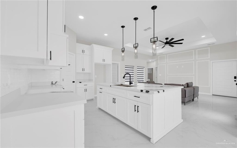 3604 E Diamondhead Avenue, Alton, TX 78573, 3 Habitaciones Habitaciones , ,2 BañosBaños,Residential,En Venta,3604 E Diamondhead Avenue,474295
