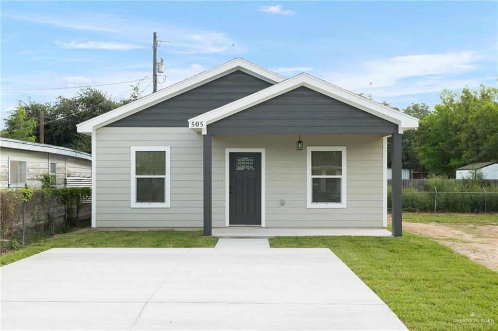 505 E Hawk Avenue E, Pharr, TX 78577, 3 Habitaciones Habitaciones , ,2 BañosBaños,Residential,En Venta,505 E Hawk Avenue E,475653