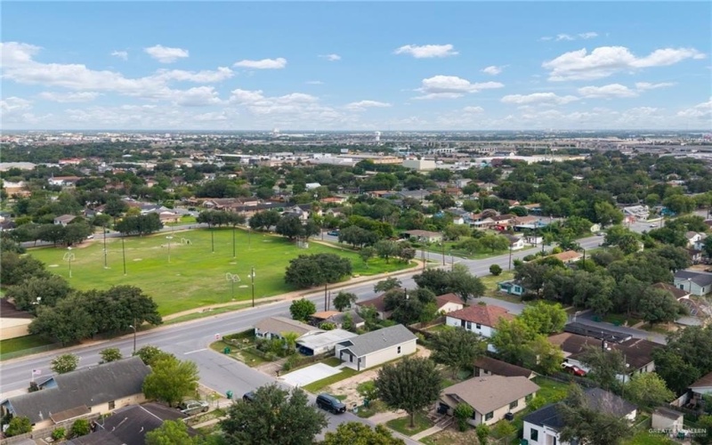 505 E Hawk Avenue E, Pharr, TX 78577, 3 Habitaciones Habitaciones , ,2 BañosBaños,Residential,En Venta,505 E Hawk Avenue E,475653