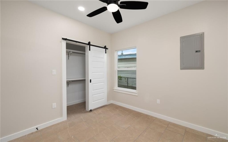 505 E Hawk Avenue E, Pharr, TX 78577, 3 Habitaciones Habitaciones , ,2 BañosBaños,Residential,En Venta,505 E Hawk Avenue E,475653