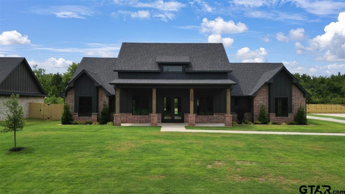 12400 Madison Xing, Bullard, TX 75757, 5 Bedrooms Bedrooms, ,3 BathroomsBathrooms,Residential,For Sale,12400 Madison Xing,25010553