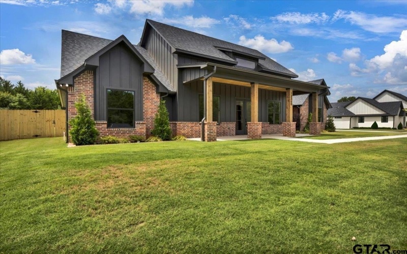 12400 Madison Xing, Bullard, TX 75757, 5 Bedrooms Bedrooms, ,3 BathroomsBathrooms,Residential,For Sale,12400 Madison Xing,25010553