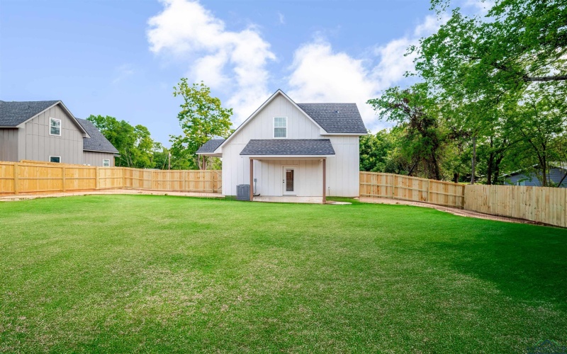 2720 Lincoln, Gladewater, TX 75647, 3 Habitaciones Habitaciones , ,2 BañosBaños,Residential,En Venta,2720 Lincoln,20254780