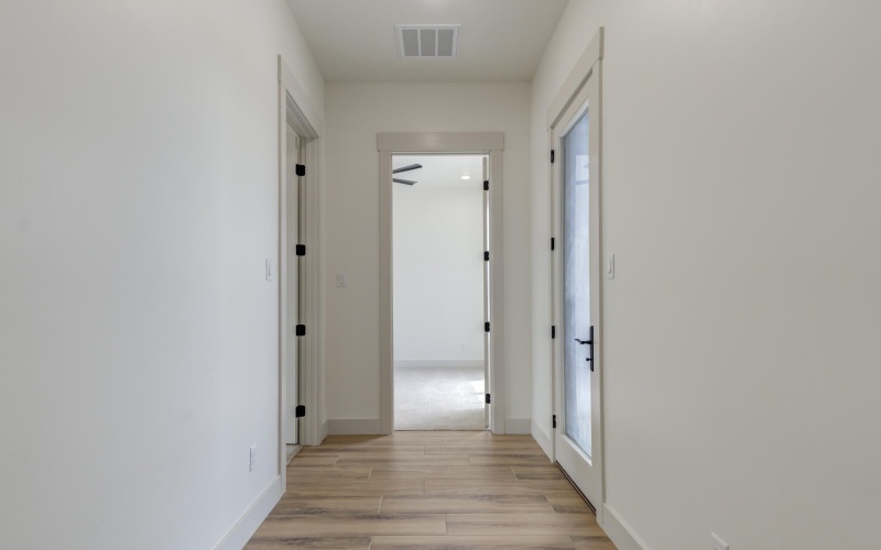 15014 Orlando Avenue, Lubbock, TX 79423, 4 Habitaciones Habitaciones , ,3 BañosBaños,Residential,En Venta,15014 Orlando Avenue,202557579