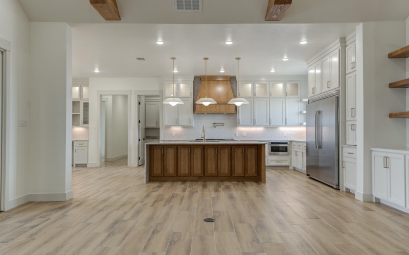 15014 Orlando Avenue, Lubbock, TX 79423, 4 Habitaciones Habitaciones , ,3 BañosBaños,Residential,En Venta,15014 Orlando Avenue,202557579