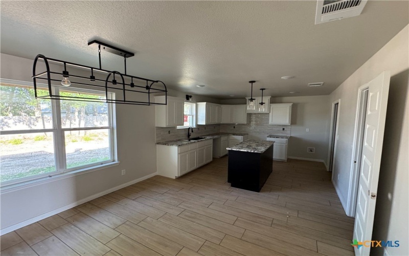 2516 Cowgirl Trail, Belton, TX 76513, 4 Habitaciones Habitaciones , ,2 BañosBaños,Residential,En Venta,2516 Cowgirl Trail,586156