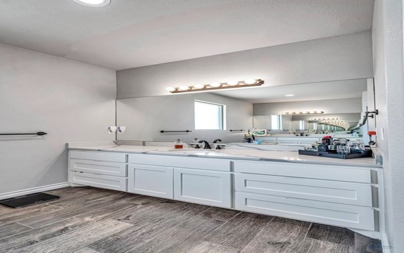 1320 S County Rd 1069, Midland, TX 79706, 4 Habitaciones Habitaciones , ,3 BañosBaños,Residential,En Venta,1320 S County Rd 1069,161562