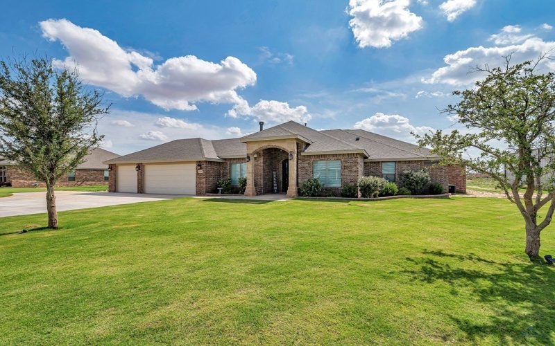 1320 S County Rd 1069, Midland, TX 79706, 4 Habitaciones Habitaciones , ,3 BañosBaños,Residential,En Venta,1320 S County Rd 1069,161562