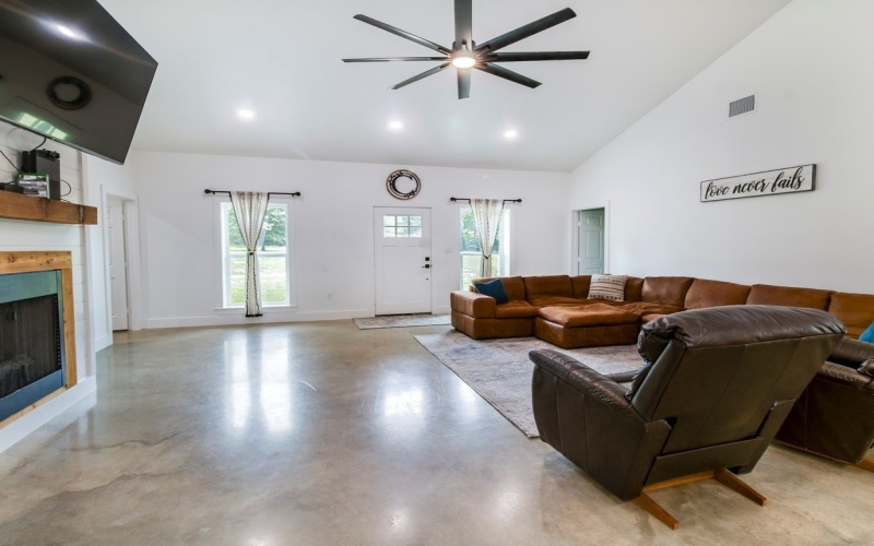 746 An County Rd 2150, PALESTINE, TX 75801, 3 Bedrooms Bedrooms, ,2 BathroomsBathrooms,Residential,For Sale,746 An County Rd 2150,101338