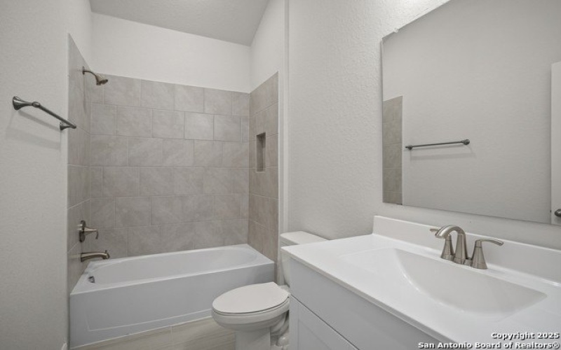 6807 Comanche Band, San Antonio, TX 78233, 3 Bedrooms Bedrooms, ,2 BathroomsBathrooms,Residential,For Sale,6807 Comanche Band,0,1820342