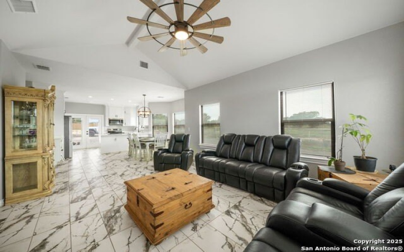 7306 tiff nicole, Von Ormy, TX 78073, 3 Habitaciones Habitaciones , ,2 BañosBaños,Residential,En Venta,7306 tiff nicole,1882864