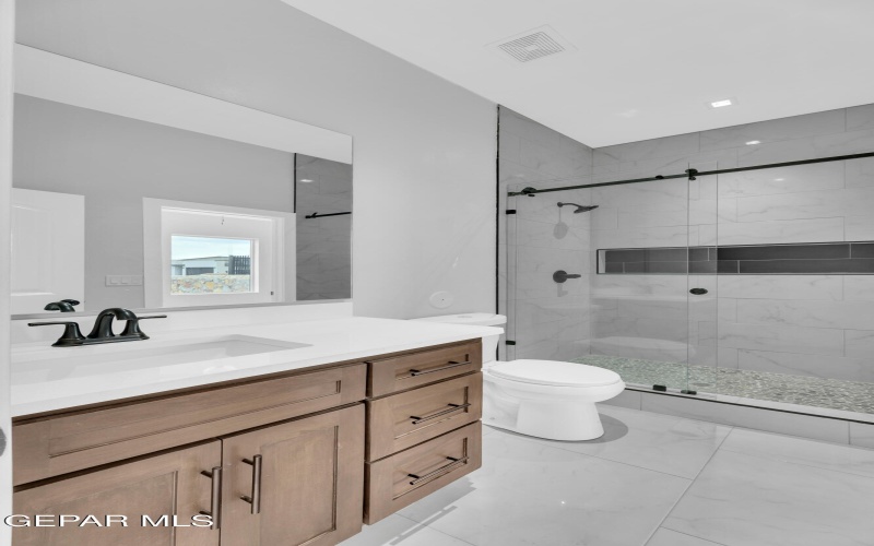 706849 7549 ENCHANTED PARK DR, El Paso, TX 79911, 3 Habitaciones Habitaciones , ,3 BañosBaños,Residential,En Venta,706849 7549 ENCHANTED PARK DR,926204