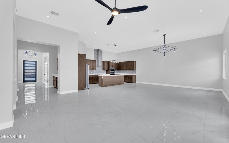 706849 7549 ENCHANTED PARK DR, El Paso, TX 79911, 3 Habitaciones Habitaciones , ,3 BañosBaños,Residential,En Venta,706849 7549 ENCHANTED PARK DR,926204