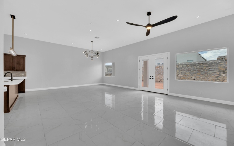 706849 7549 ENCHANTED PARK DR, El Paso, TX 79911, 3 Habitaciones Habitaciones , ,3 BañosBaños,Residential,En Venta,706849 7549 ENCHANTED PARK DR,926204