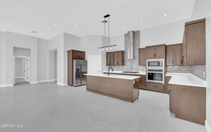 706849 7549 ENCHANTED PARK DR, El Paso, TX 79911, 3 Habitaciones Habitaciones , ,3 BañosBaños,Residential,En Venta,706849 7549 ENCHANTED PARK DR,926204
