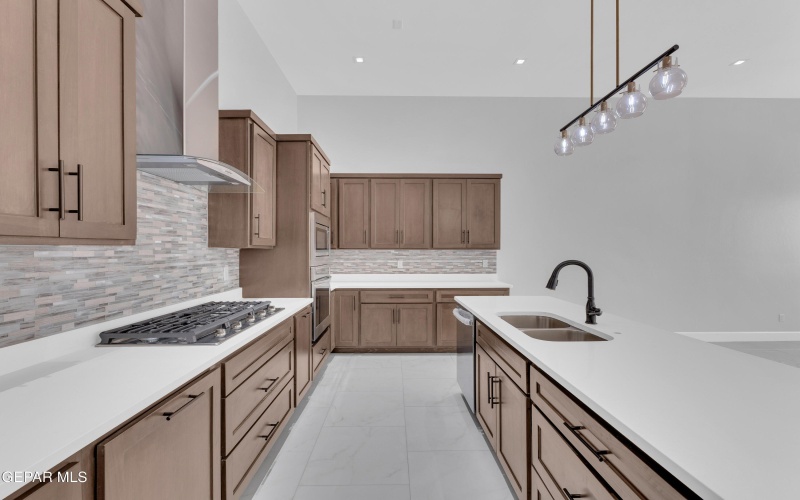 706849 7549 ENCHANTED PARK DR, El Paso, TX 79911, 3 Habitaciones Habitaciones , ,3 BañosBaños,Residential,En Venta,706849 7549 ENCHANTED PARK DR,926204