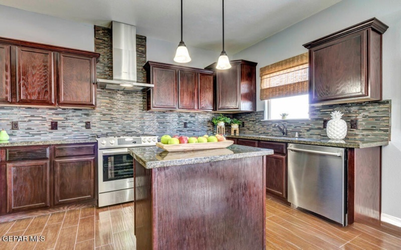 545 Lanner Drive, El Paso, TX 79928, 4 Habitaciones Habitaciones , ,2 BañosBaños,Residential,En Venta,545 Lanner Drive,926212