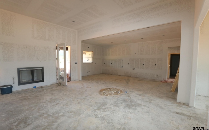 14121 Lexi Court, Tyler, TX 75703, 4 Bedrooms Bedrooms, ,2 BathroomsBathrooms,Residential,For Sale,14121 Lexi Court,25010558