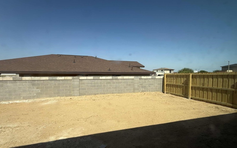 2808 Adamsville, LAREDO, TX 78046, 3 Habitaciones Habitaciones , ,2 BañosBaños,Residential,En Venta,2808 Adamsville,0,20252996
