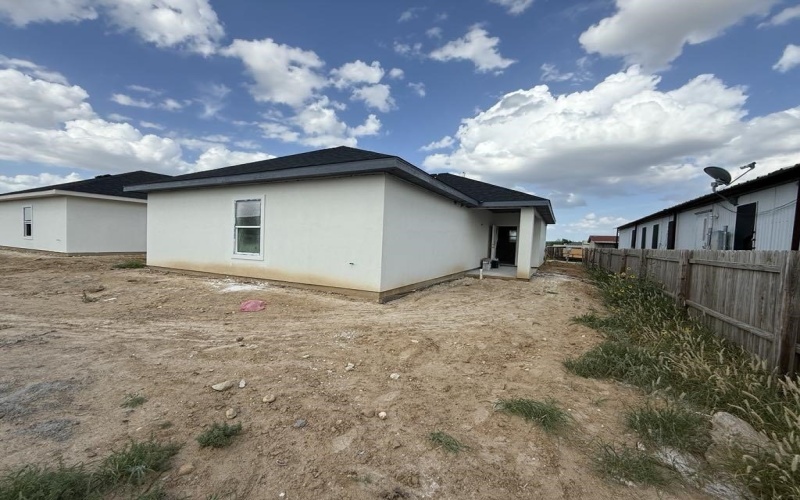 2806 Adamsville, LAREDO, TX 78046, 3 Bedrooms Bedrooms, ,2 BathroomsBathrooms,Residential,For Sale,2806 Adamsville,20252997