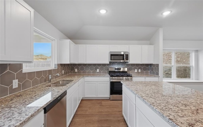 1174 Baker Bridge Drive, Forney, TX 75126, 3 Bedrooms Bedrooms, ,2 BathroomsBathrooms,Residential,For Sale,1174 Baker Bridge Drive,20781305