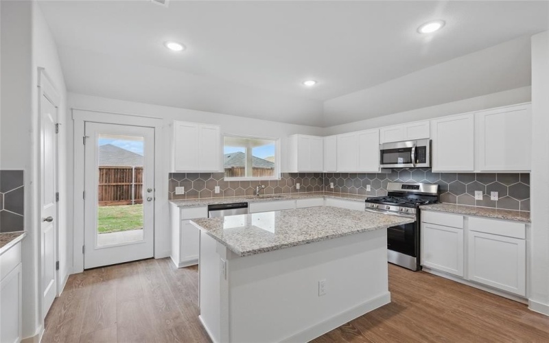 1174 Baker Bridge Drive, Forney, TX 75126, 3 Bedrooms Bedrooms, ,2 BathroomsBathrooms,Residential,For Sale,1174 Baker Bridge Drive,20781305