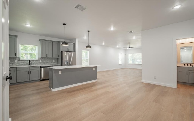 4151 Odessa Street, Dallas, TX 75212, 4 Bedrooms Bedrooms, ,2 BathroomsBathrooms,Residential,For Sale,4151 Odessa Street,20956209