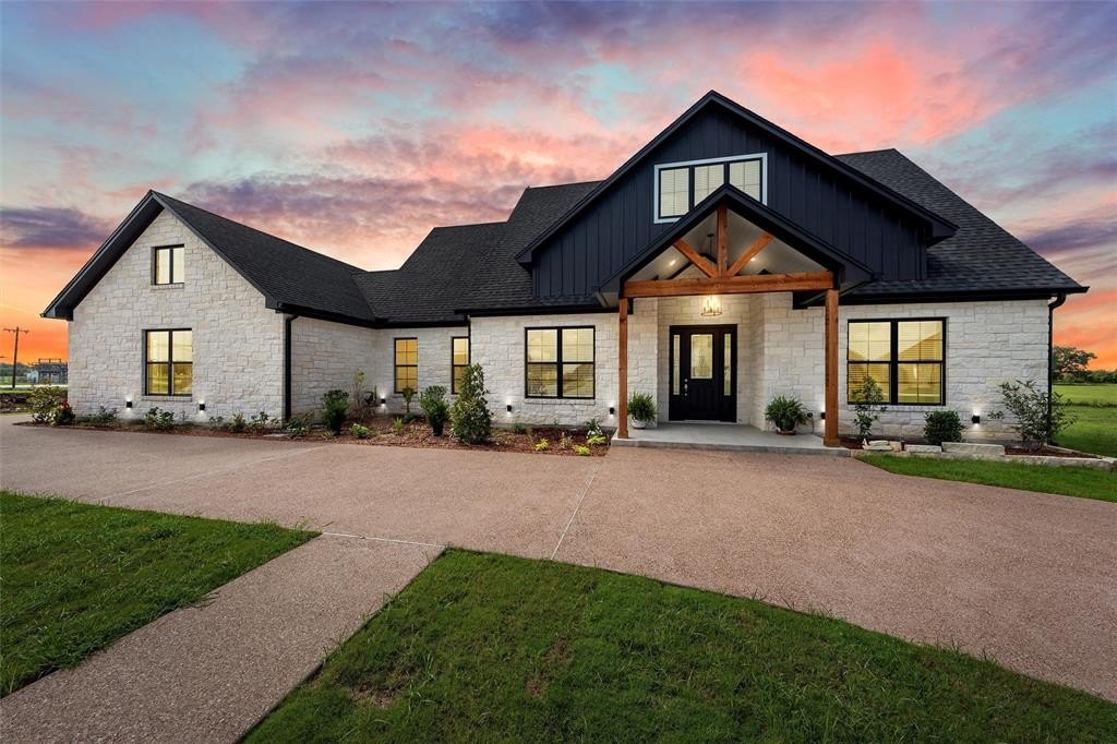 113 Water View Lane, Robinson, TX 76706, 4 Bedrooms Bedrooms, ,2 BathroomsBathrooms,Residential,For Sale,113 Water View Lane,20957062