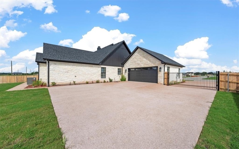 113 Water View Lane, Robinson, TX 76706, 4 Bedrooms Bedrooms, ,2 BathroomsBathrooms,Residential,For Sale,113 Water View Lane,20957062