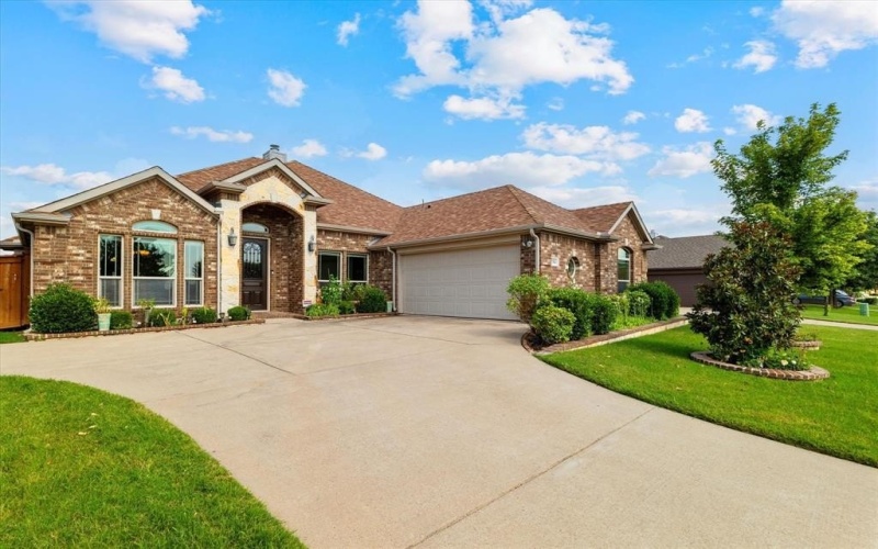7304 Darsena Drive, Grand Prairie, TX 75054, 4 Habitaciones Habitaciones , ,2 BañosBaños,Residential,En Venta,7304 Darsena Drive,0,20957961