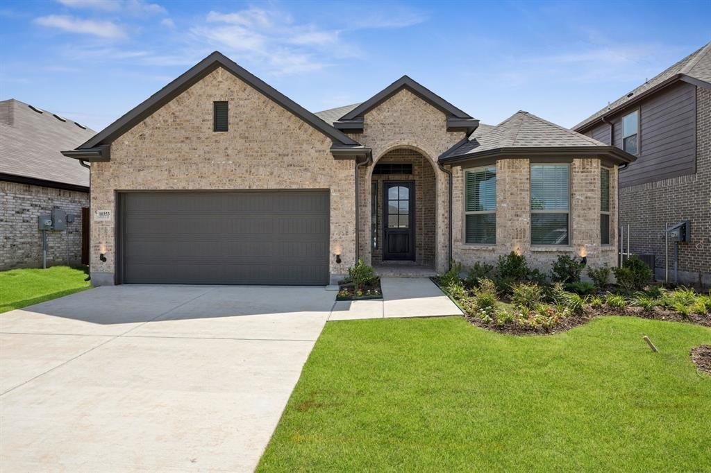 3913 Summerfield Drive, Crandall, TX 75114, 3 Bedrooms Bedrooms, ,2 BathroomsBathrooms,Residential,For Sale,3913 Summerfield Drive,20983939