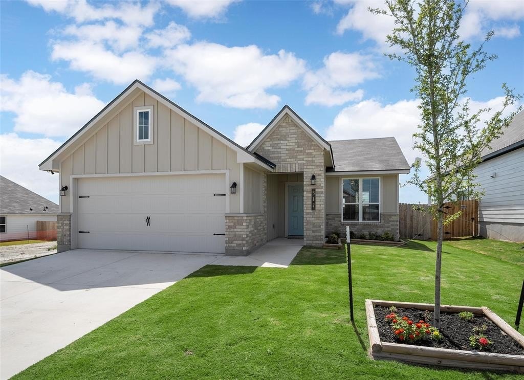 317 State Loop, Troy, TX 76579, 3 Bedrooms Bedrooms, ,2 BathroomsBathrooms,Residential,For Sale,317 State Loop,20986353