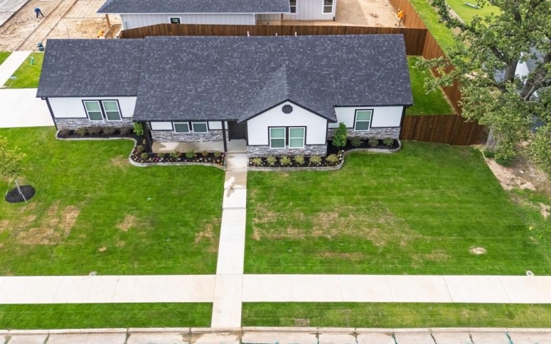 828 Bell Street, Sulphur Springs, TX 75482, 3 Bedrooms Bedrooms, ,2 BathroomsBathrooms,Residential,For Sale,828 Bell Street,20988146
