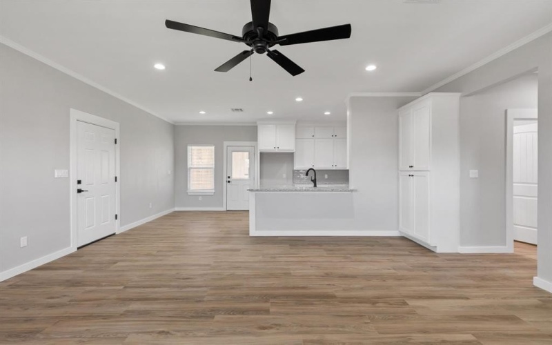 828 Bell Street, Sulphur Springs, TX 75482, 3 Bedrooms Bedrooms, ,2 BathroomsBathrooms,Residential,For Sale,828 Bell Street,20988146