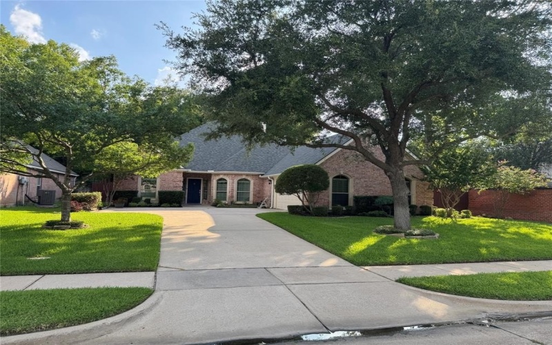 3200 Magnolia Court, Grapevine, TX 76051, 4 Bedrooms Bedrooms, ,3 BathroomsBathrooms,Residential,For Sale,3200 Magnolia Court,20991719