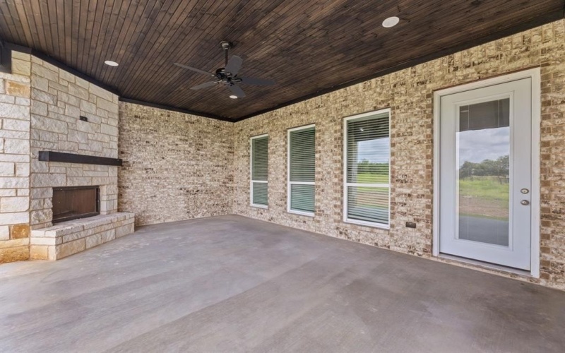 8405 Bronco Drive, Godley, TX 76044, 3 Bedrooms Bedrooms, ,2 BathroomsBathrooms,Residential,For Sale,8405 Bronco Drive,20992545