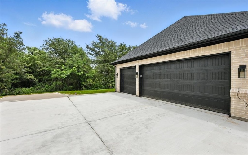 2081 Glenhollow Drive, Weatherford, TX 76088, 5 Bedrooms Bedrooms, ,3 BathroomsBathrooms,Residential,For Sale,2081 Glenhollow Drive,20992690
