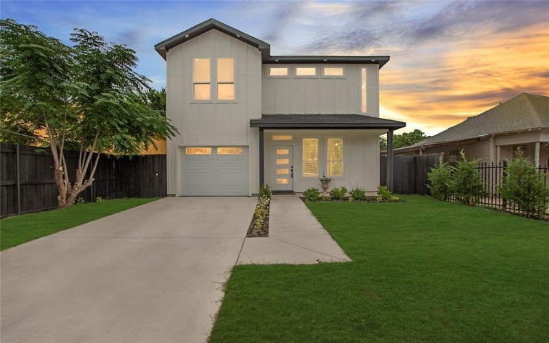 114 W Ohio Avenue, Dallas, TX 75224, 5 Habitaciones Habitaciones , ,3 BañosBaños,Residential,En Venta,114 W Ohio Avenue,20993774