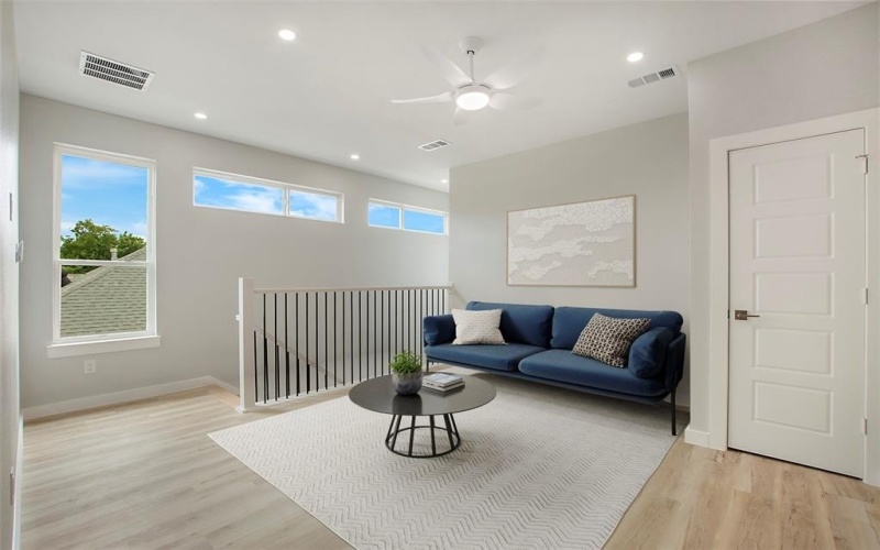 114 W Ohio Avenue, Dallas, TX 75224, 5 Habitaciones Habitaciones , ,3 BañosBaños,Residential,En Venta,114 W Ohio Avenue,20993774